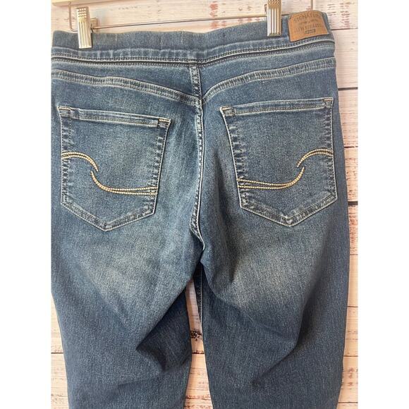 LEVIS- WOMENS TOTALLY SHAPING PULL-ON SKINNY JEANS ELASTIC WAIST - Picture 7 of 14